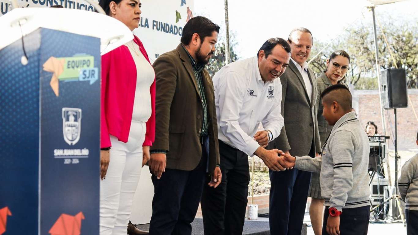 Anuncian Techumbre para Primaria Centenario de 1917 en San Juan del Río