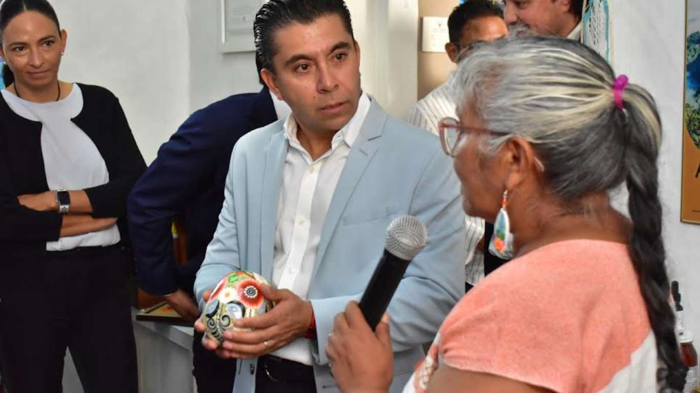 Artesanías de Corregidora en Punto México Exposición durante Octubre