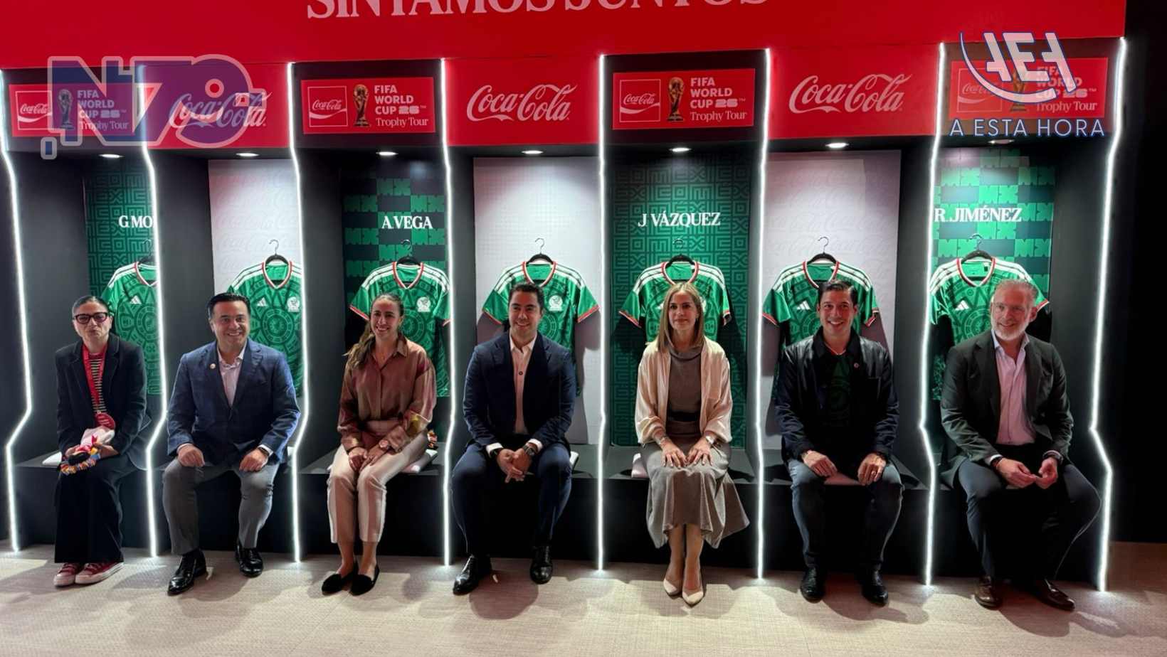 Asiste Felifer Macías a la ceremonia inaugural del trofeo original de la Copa Mundial de la FIFA