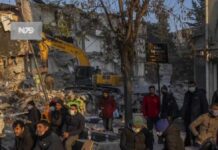 Búsqueda de sobrevivientes tras terremoto en Turquía, en sus últimas horas