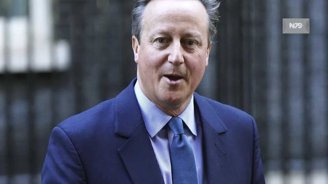 David Cameron hace inesperado regreso al gobierno británico como secretario de Exteriores