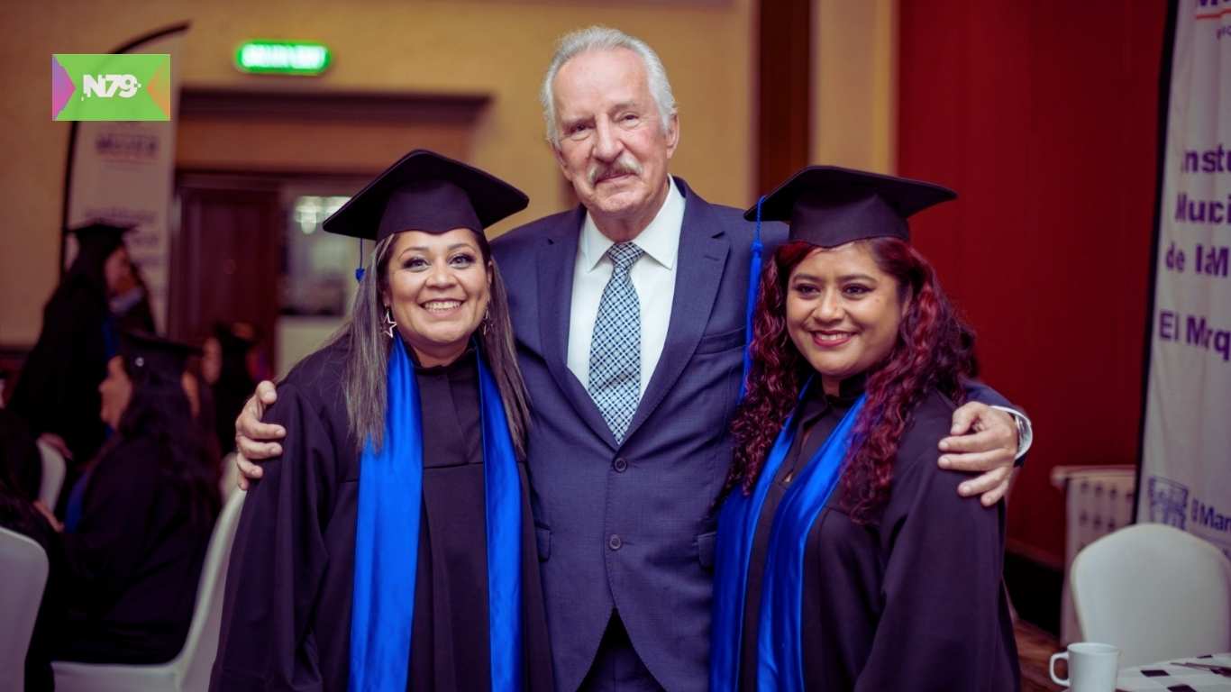 Enrique Vega Carriles reconoce a 40 alumnas por completar su educación media superior