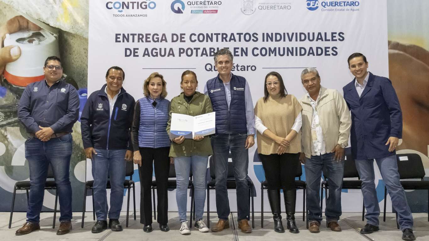Entrega de 240 Contratos de Agua Potable en Santa Rosa Jáuregui Compromiso con el Acceso al Vital Líquido