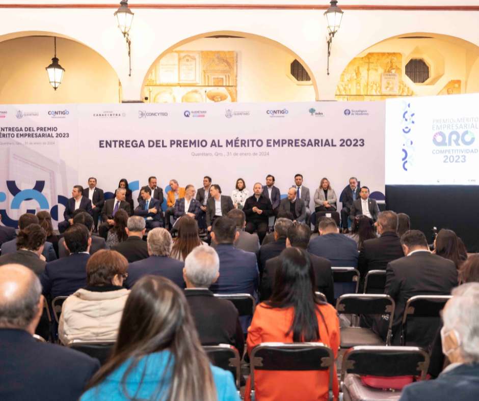 Entrega del Premio al Mérito Empresarial 2023 en Querétaro