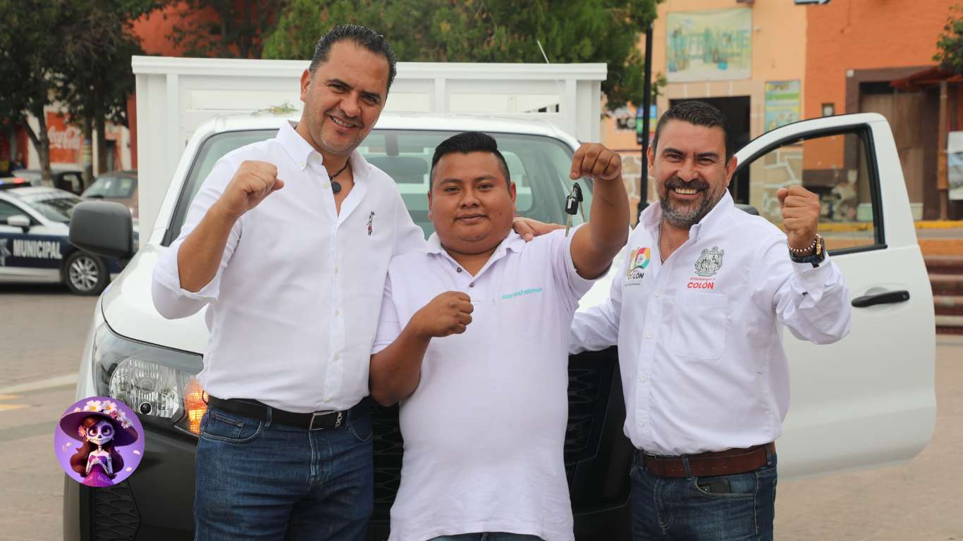 Entregados 12 Vehículos para el Parque Vehicular de la Administración de Manuel Montes en Colón
