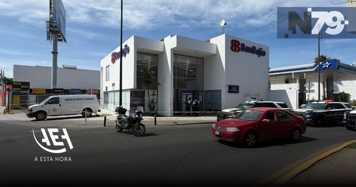Guardia muere dentro de banco en Galindas, Querétaro