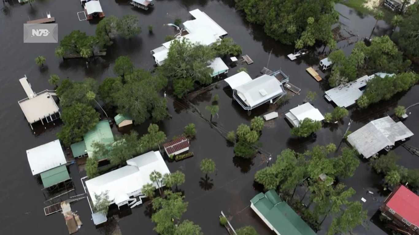 Huracán Idalia inunda calles, derriba árboles y deja a miles sin electricidad en Florida