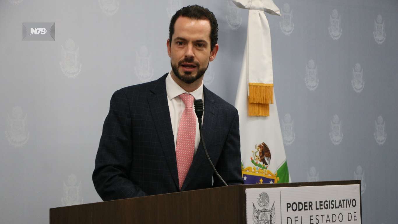 Iniciativa para decidir orden de apellidos de hijos avanza a nivel nacional, pero congelada en lo local Ospital
