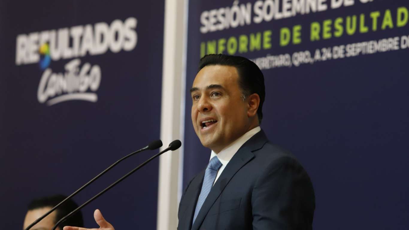 Luis Nava Rinde su Quinto Informe de Resultados en Querétaro