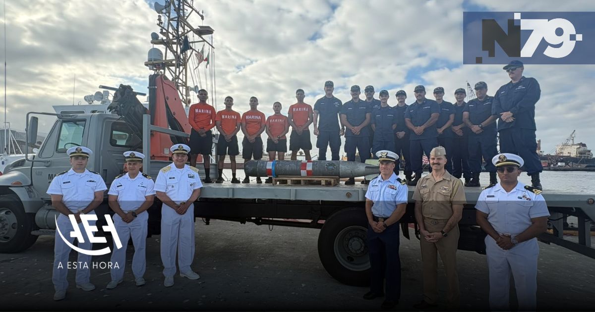 Marina entrega a EU torpedo hallado en Ensenada