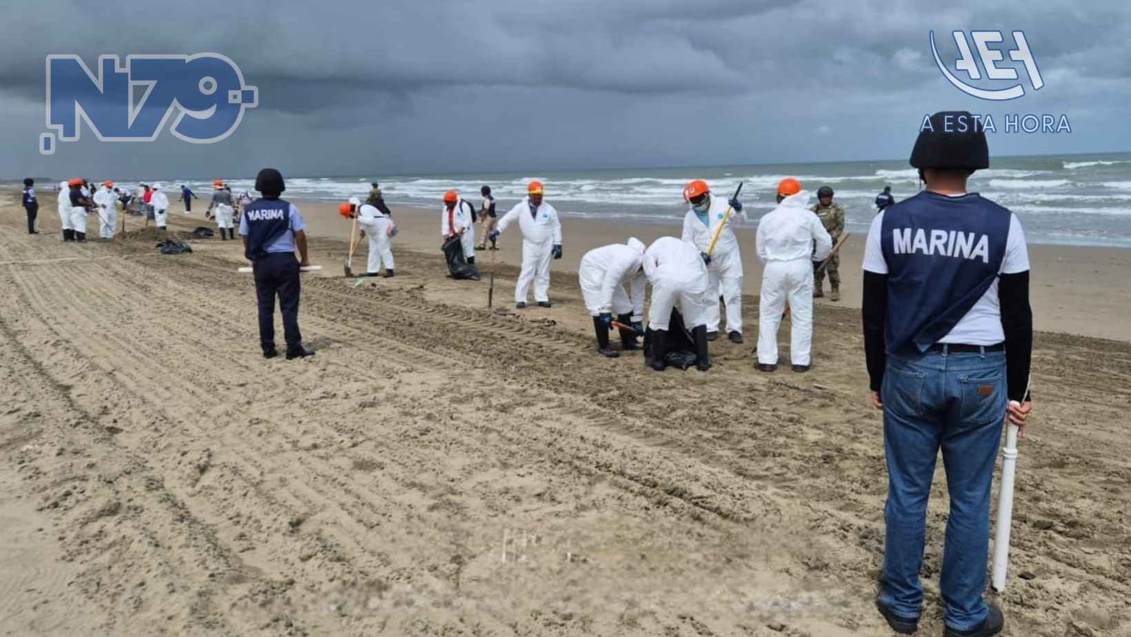Marina participa en acciones de limpieza de hidrocarburos, en costas de Coatzacoalcos