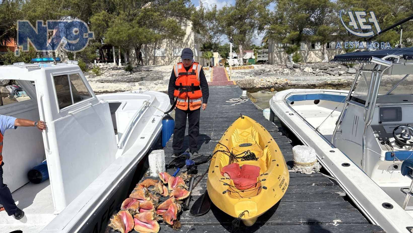 Marina y Conapesca realizan retención precautoria de embarcación menor con producto pesquero, en Quintana Roo