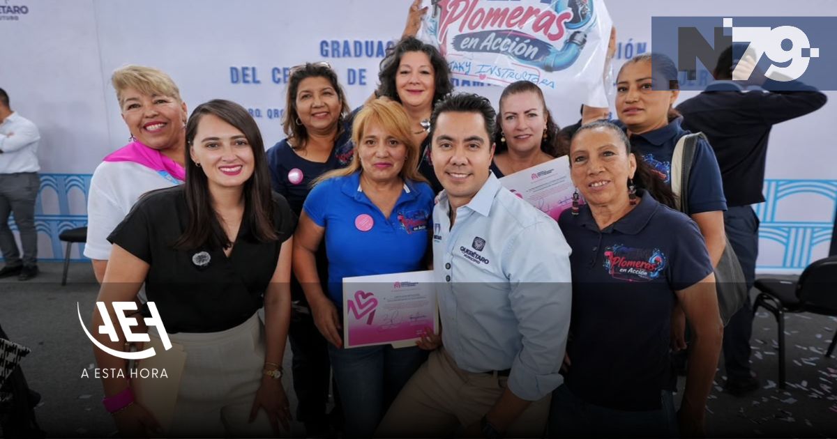 Más de 500 mujeres concluyen capacitación en Querétaro