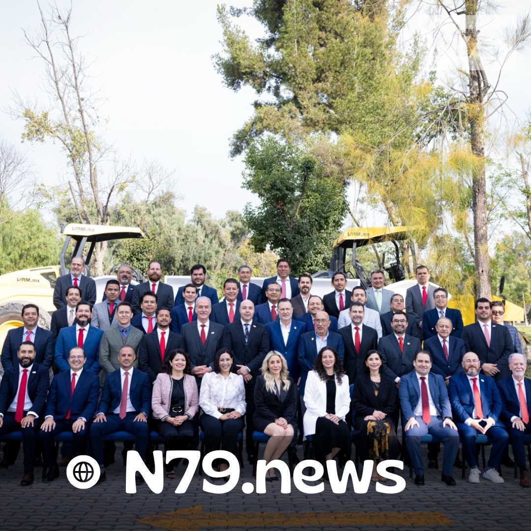 Mauricio Kuri encabezó toma de protesta de la CMIC Querétaro