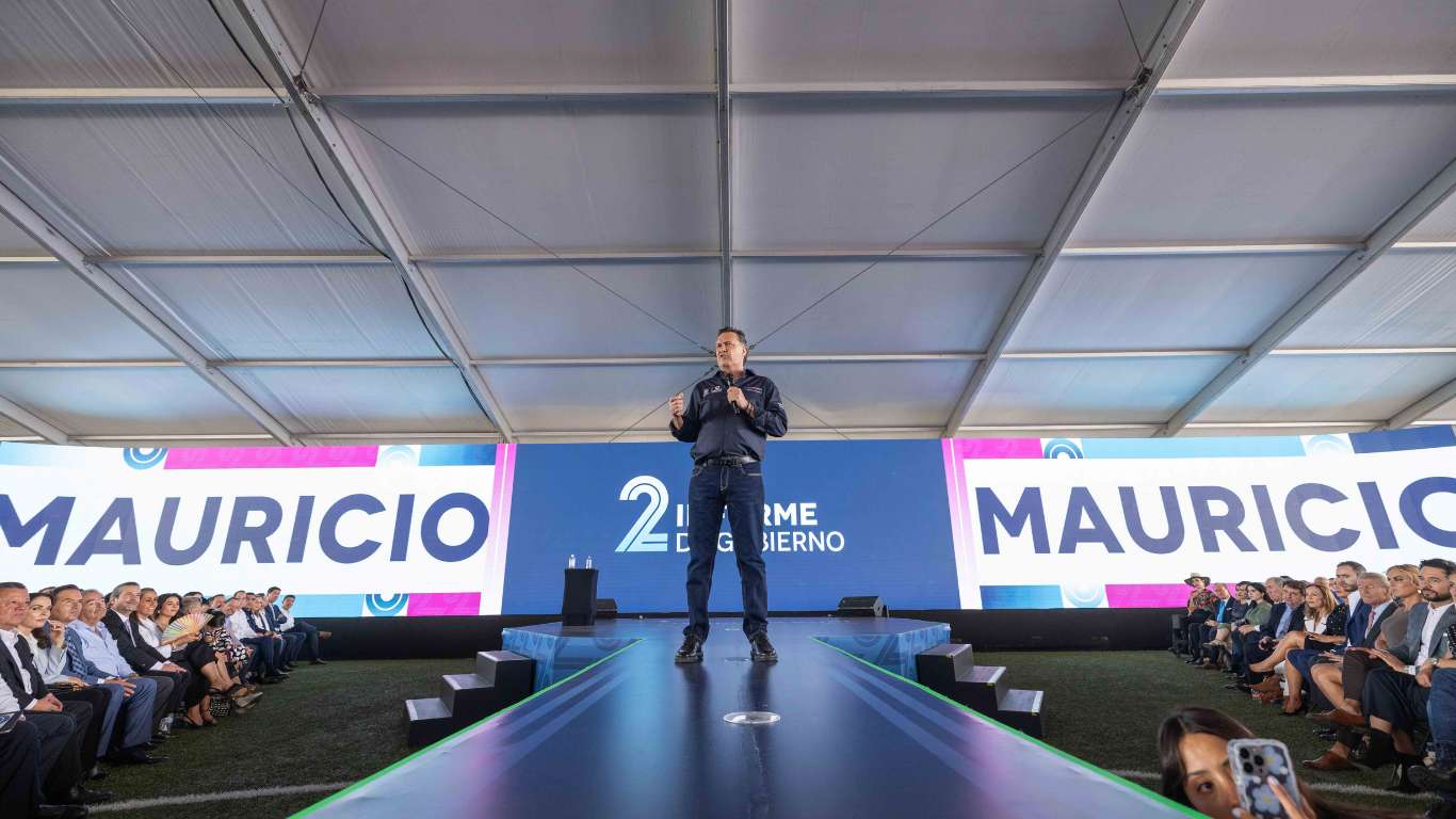 Mauricio Kuri presenta informe de 2 años de gestión en Querétaro y destaca logros en diversos sectores