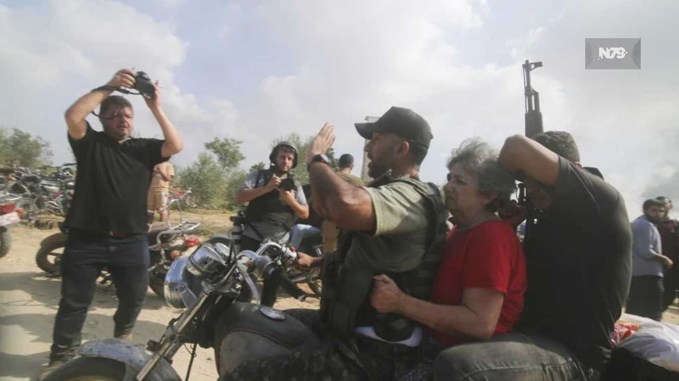 Mientras Israel bombardea Gaza, las familias de los rehenes temen por la seguridad de los cautivos