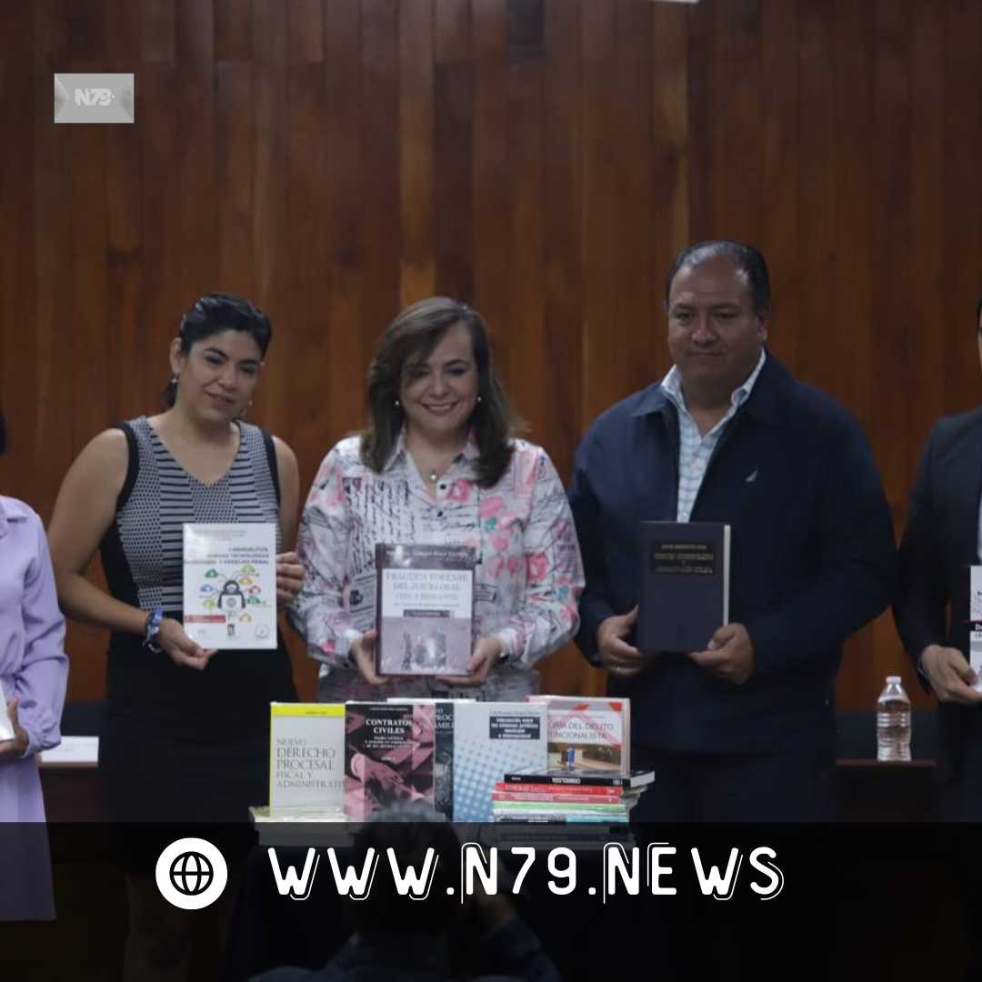 Municipio de Querétaro dona lote de libros a la Facultad de Derecho de la UAQ