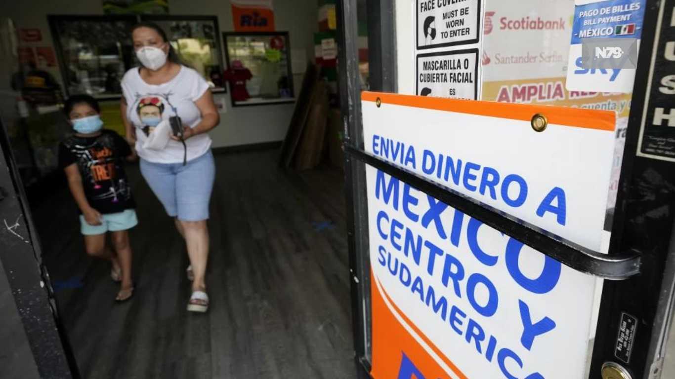 Récord de remesas llegan a Latinoamérica, especialmente desde EEUU