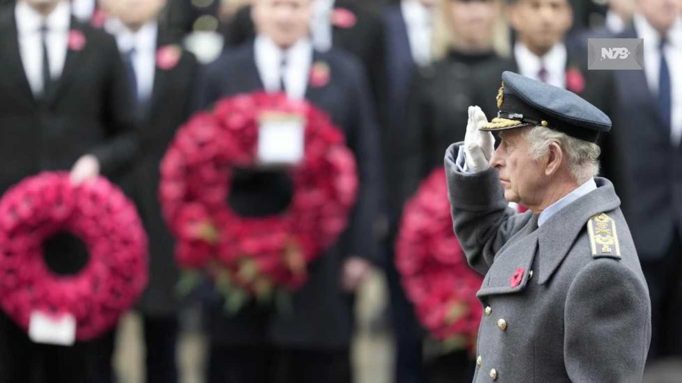 Rey Carlos III encabeza ceremonia por quienes han muerto sirviendo a Reino Unido