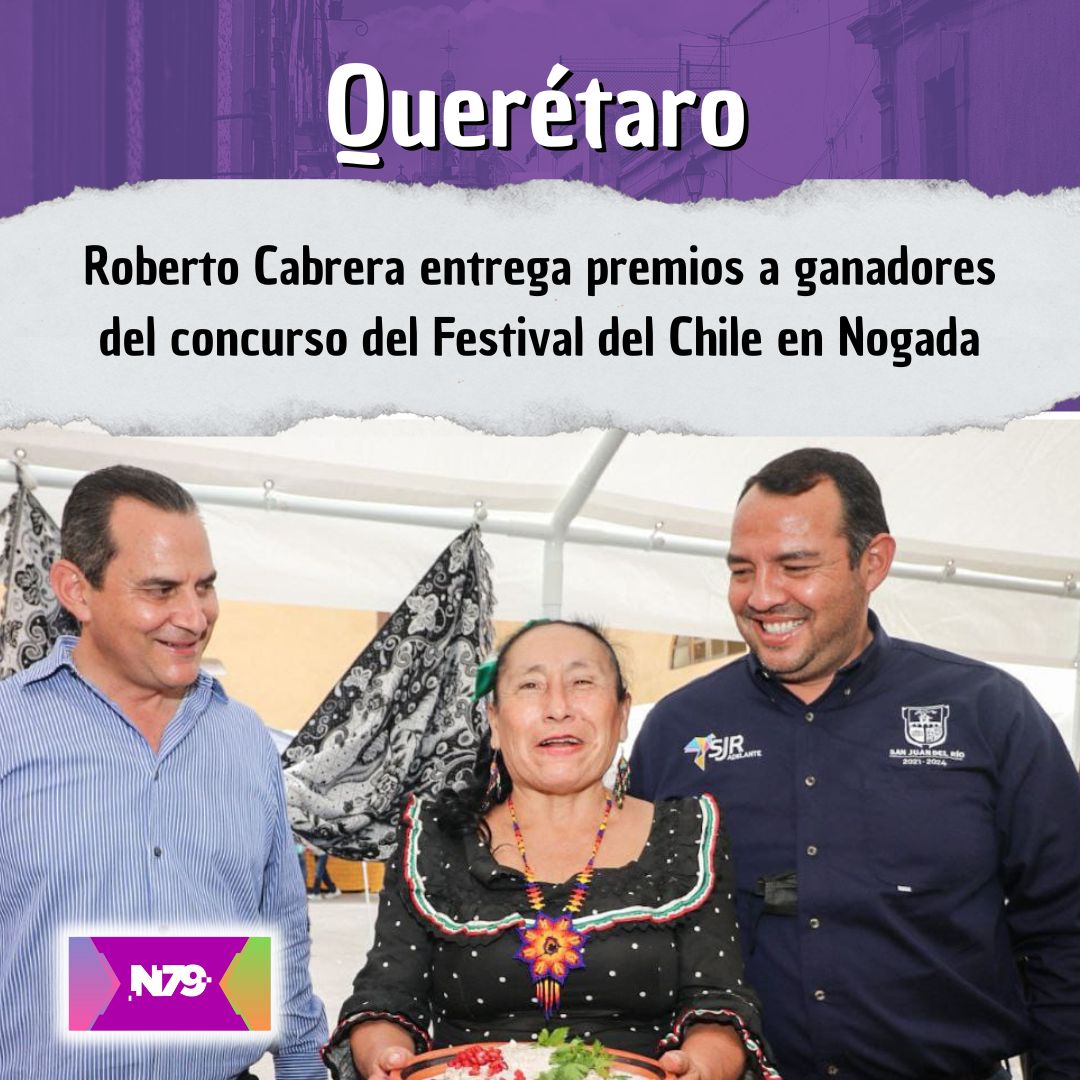 Roberto Cabrera entrega premios a ganadores del concurso del Festival del Chile en Nogada