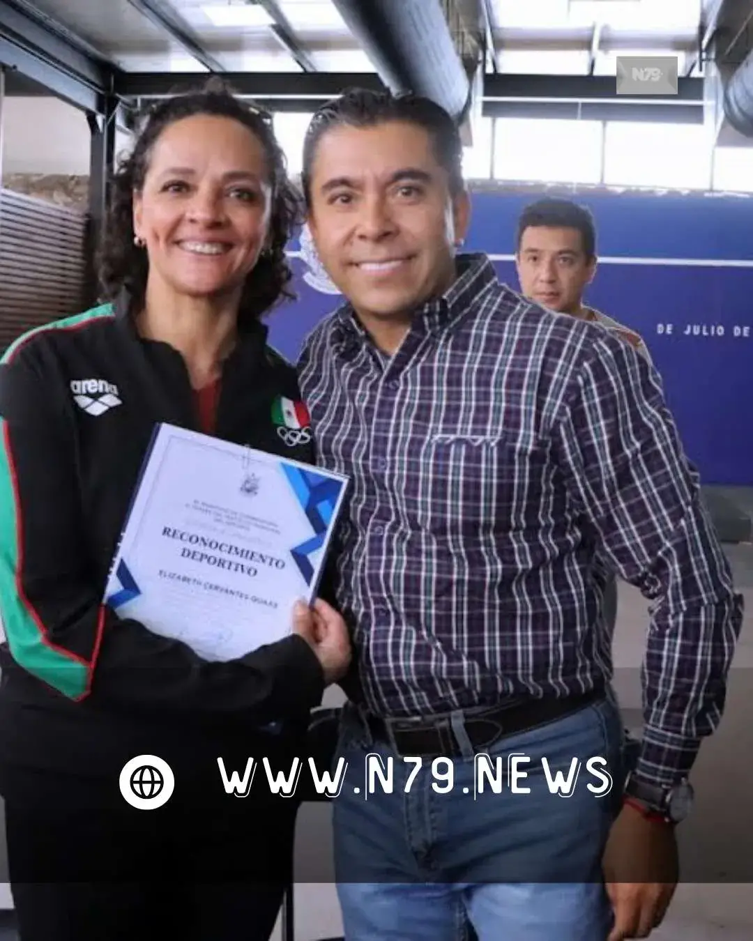 Roberto Sosa Entrega Reconocimientos a Medallistas CONADE