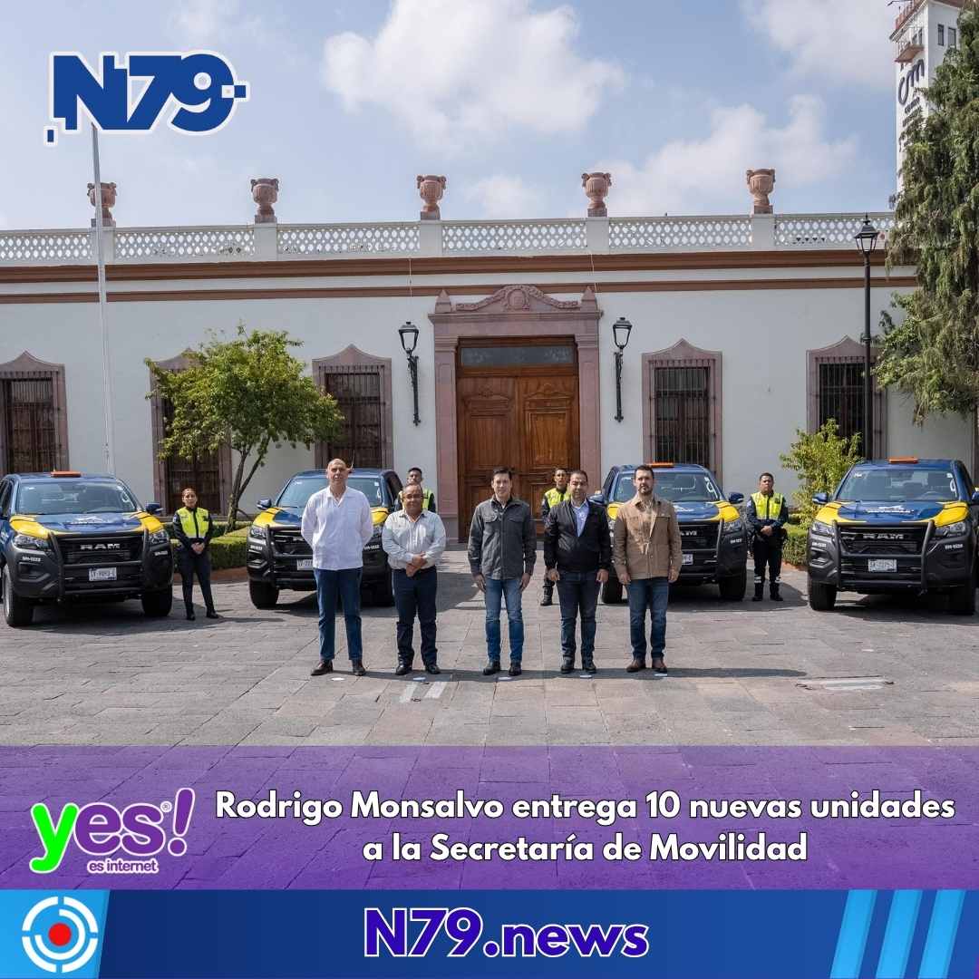 Rodrigo Monsalvo entrega 10 nuevas unidades a la Secretaría de Movilidad