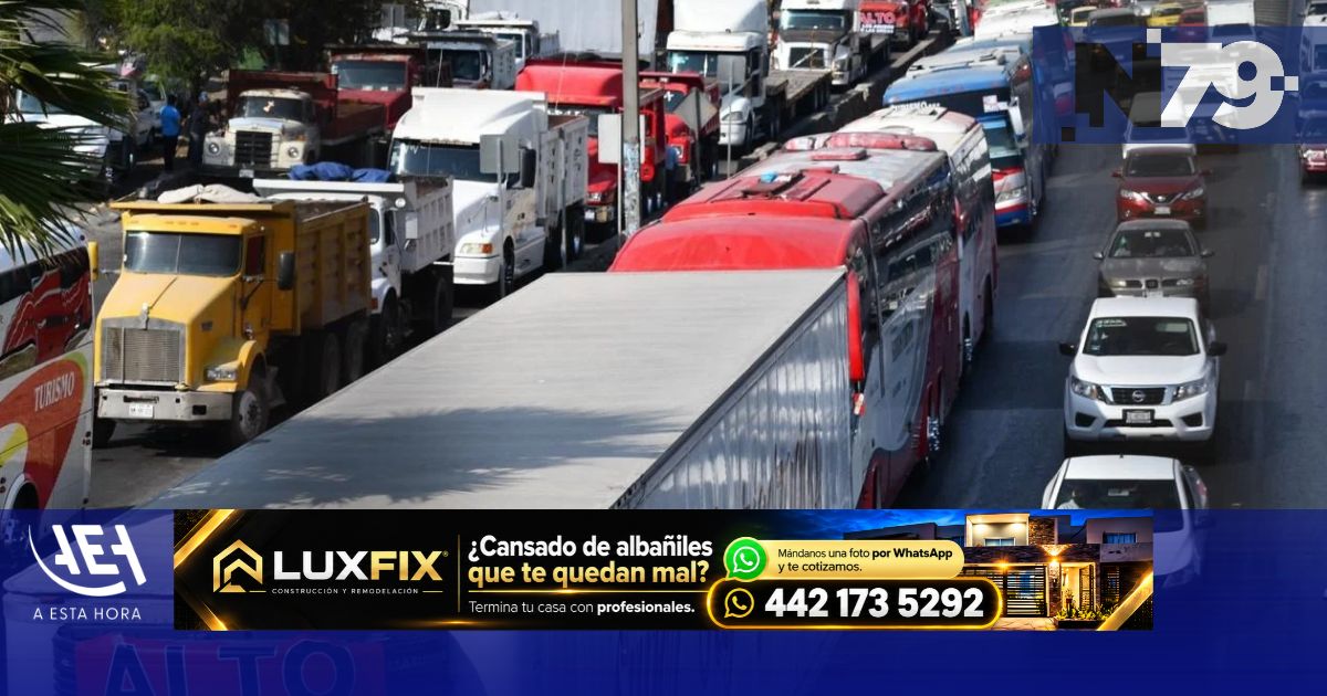 Segob acuerda con transportistas retirar los bloqueos