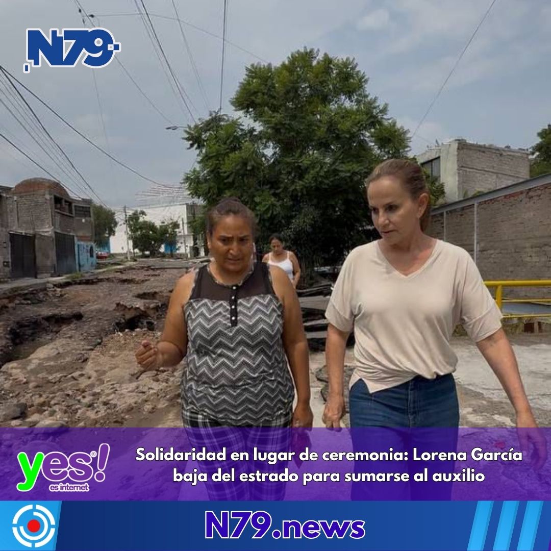 Solidaridad en lugar de ceremoniaLorena García baja del estrado para sumarse al auxilio