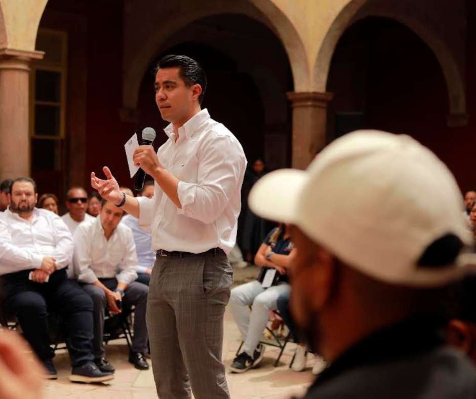 Trabajamos en el futuro de Querétaro Felifer Macías