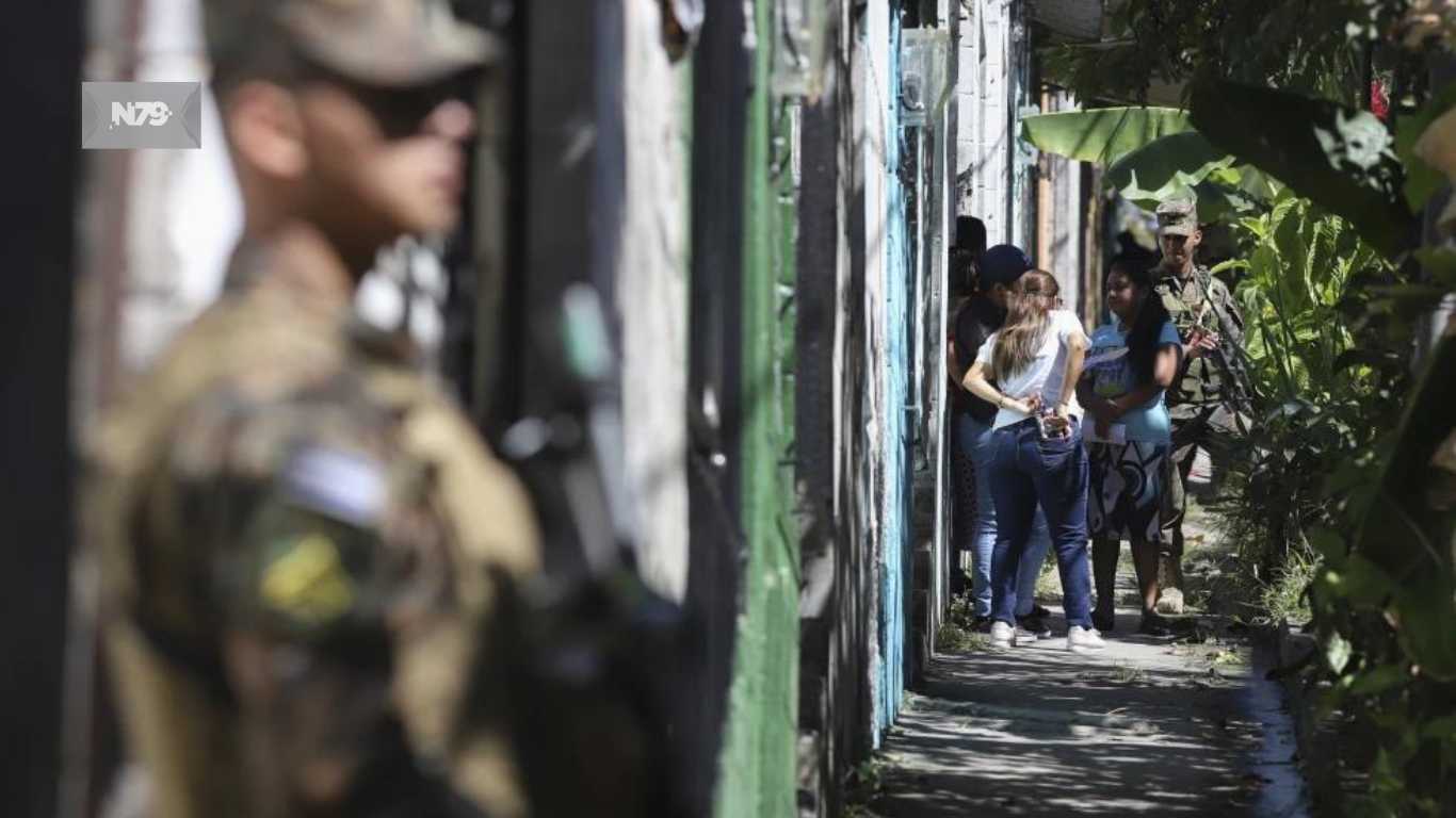 Unidades élite del ejército y la policía continúan la búsqueda de pandilleros en El Salvador