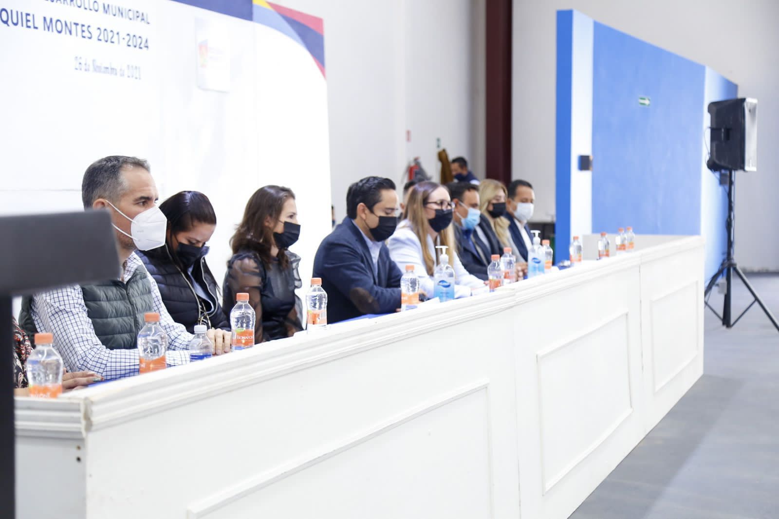 Lupita Pérez junto con Toño Rangel presiden el acto de instalación del COPLADEM en Ezequiel Montes.