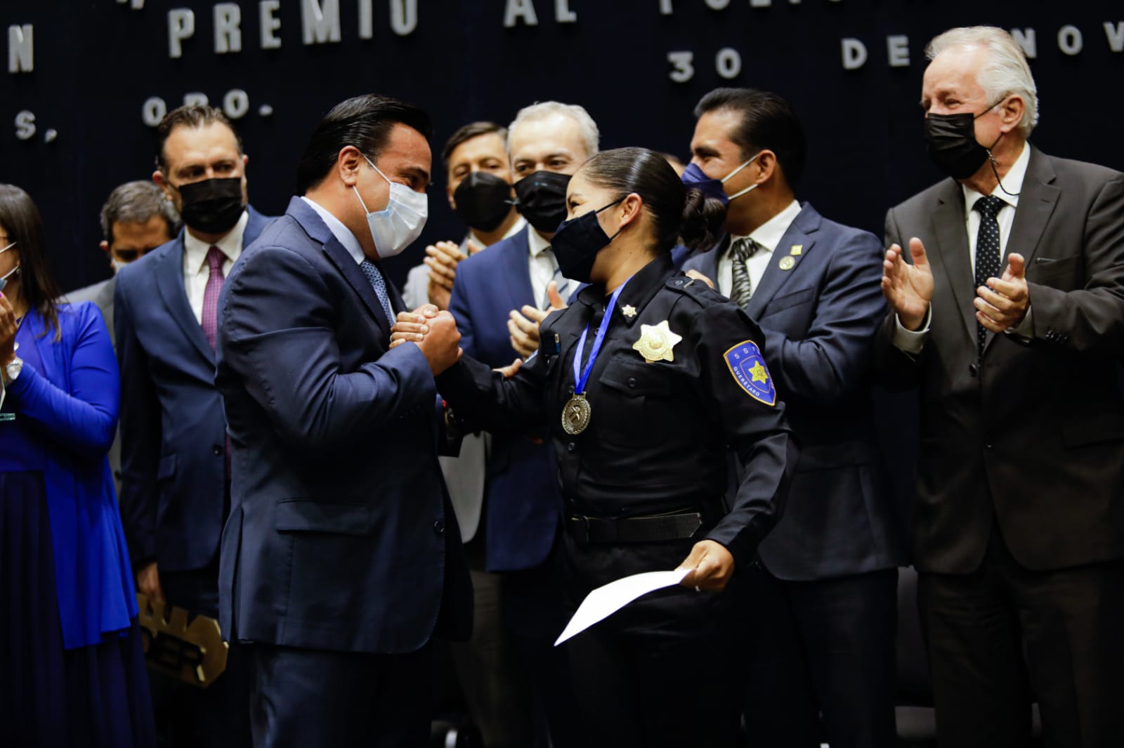 Acude Luis Nava a la 12a edición del Premio al Policía del Año